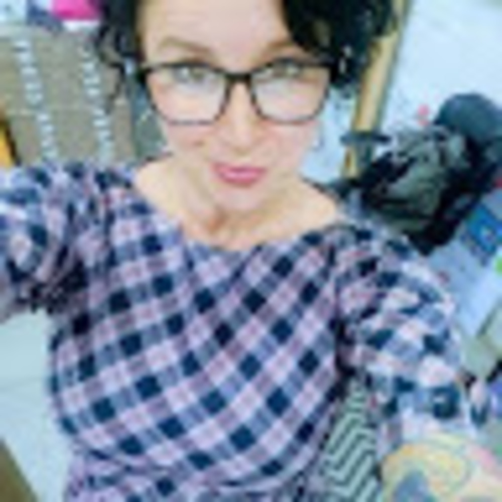 Meet your Posher, Sarajane